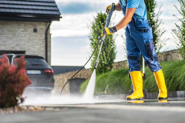 Garage Pressure Washing in Watford City, ND